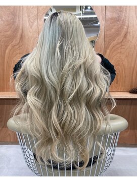 コハク(COHAKU) ホワイトグレージュ ハイライト ハイトーン