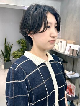 ヴェイン 渋谷(vain) ふんわりカール×センター分け 大人かわいいモードヘア