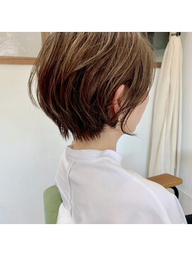 キャンバス(Canvas) 透明感のあるオシャレなショート