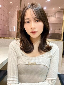 ルームバイシー 新宿(Loom. by Sea) 韓国風前髪/シルキーベージュ/グレージュカラー/斜めバング