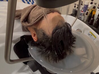 オールウェイズ(Always)の写真/当店独自「手もみヘッドスパ」と最新機器「頭浸浴」を使ったヘッドスパをご用意!日々の疲れを癒しませんか?