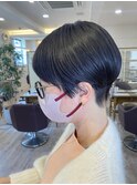 刈り上げショート×ダークブラウン