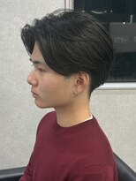 リオールバイニアウ(RE:ALL by Niau) MEN’S HAIR/サーフカール/刈り上げセンターパート/新田