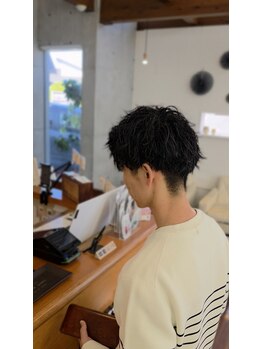 レアヌ(Leanu)の写真/【気軽にお洒落を楽しみたい男性へ】眉カットまで対応の万能カットで、誰でもセットしやすいヘアに♪