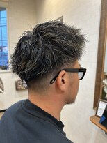 フィカ(Fika)&nbsp;メンズ　ショート　ツイスト　メッシュ　ハイライト　刈り上げ