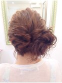 ウェーブねじりアップ　ヘアセット