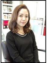 メタ(META)&nbsp;中レベル（明度）の外国人風透明感カラー