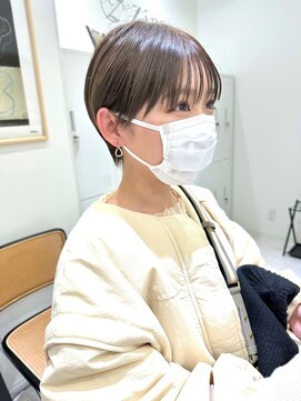 ジーナ セントラル銀座(Zina) 小顔ショート＊丸みショート＊アッシュベージュ【ZinaCENTRAL】