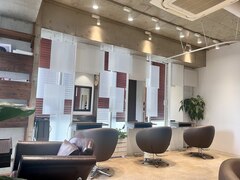 Hikaria 立川【ヒカリア】(旧:HAIR MEDICAL SALON Hikaria)