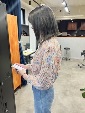 ノイ(NEU) 【NEU×石田】オリーブベージュカラー♪