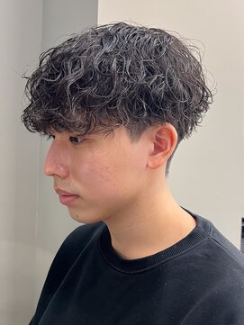 エルマーク 京橋(L-MARK) スパイラルパーマツイストパーマアップバング短髪メッシュ