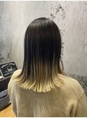 切りっぱなしロングヘアー
