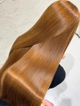 【次世代の縮毛矯正】美髪矯正◆シルクストレートでうる艶な仕上がり◎毛先まで指通りなめらかなシルク髪へ