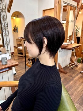 艶髪カラー×スッキリショート