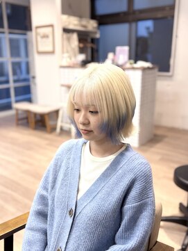 シータ 大山(THETA) レイヤーボブ×ホワイトカラー