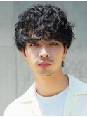 自然な癖毛風でラフにキマるシャドウパーマ
