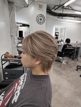 コア 新宿(CORE) フェザーウルフ