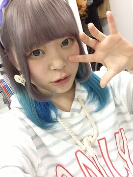 ストロベリーロックス 赤羽1番街店 グラデーションカラー　シルバーXオーシャンブルー