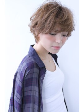 アトレ コウベ(Attrait KOBE) ふんわりショートボブ