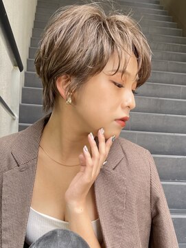 イヴォークトーキョーオーサカ(EVOKE TOKYO osaka) こなれ抜け感ショート