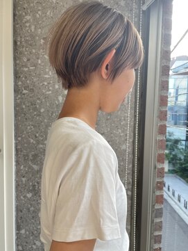 サンク 原宿 表参道(cinq) ショートヘア×ローライトカラー