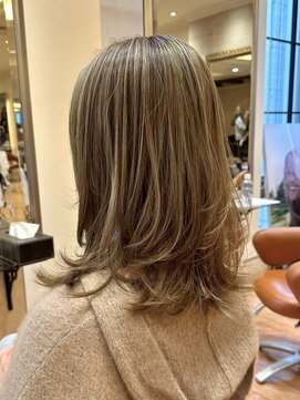 ビュートリアム265(BEAUTRIUM 265) ◆ミディアムレイヤー/レイヤーカット/銀座/ハイライト/ベージュ
