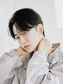 レタッチバイフィフス(RETOUCH by fifth) センターパートニュアンスパーマワンカールパーマ韓国コンマヘア