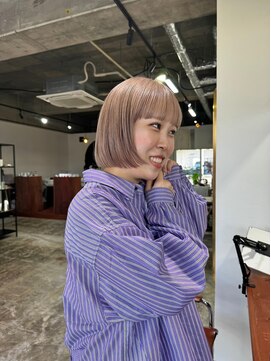 ニードジェリコ(NEED JERICHO) 切りっぱなしブリーチベージュボブ