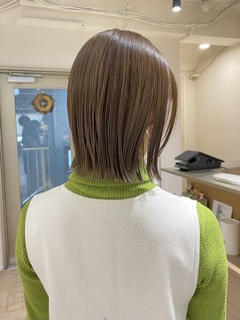 クーナバイトマト 横浜(Cuna by TOMTO) 【RYOSUKE】ツヤボブ_大人ボブ_アッシュグレージュ