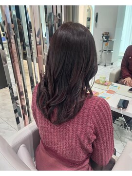 ザザアオヤマ(ZA/ZA AOYAMA) 軽く巻くだけで可愛い低めレイヤーカット