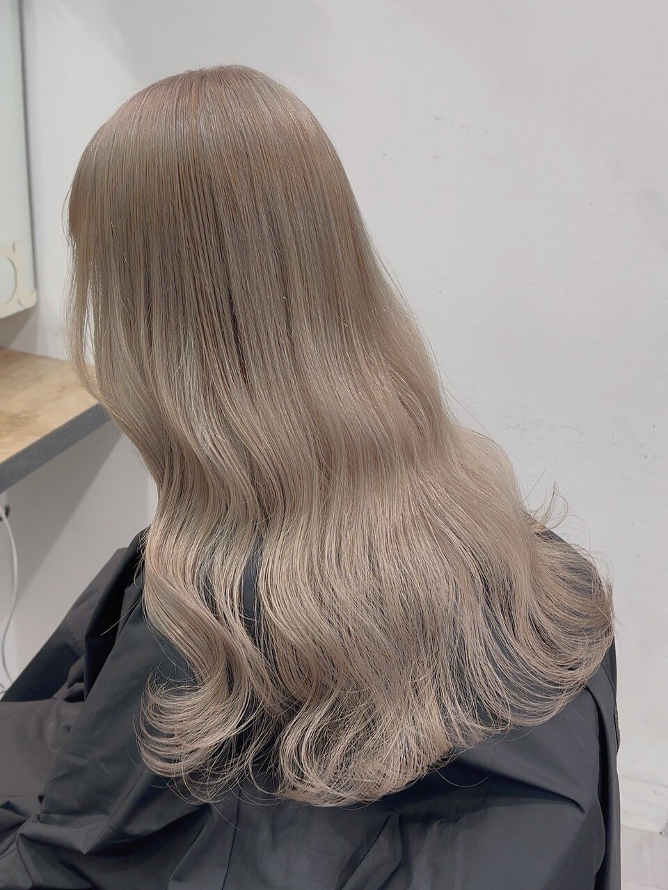 2026年夏】アッシュミルクティーの髪型・ヘアアレンジ｜人気順
