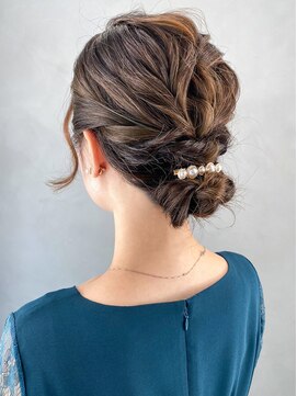 アイティーバイアルバム 藤沢店(IT by ALBUM) おくれ毛オリーブベージュくびれヘアロング_ba505861