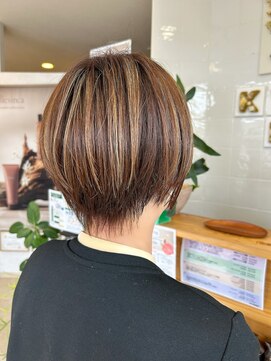 キュウヘアー(KYUU HAIR) ショート×ハイライト