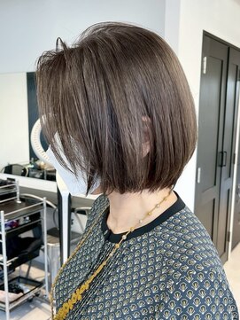 くびれショートボブ40代50代グレイカラー白髪染め白髪ぼかし