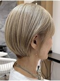 表参道白髪ぼかしハイライトウルフショートボブグレージュ40代◎