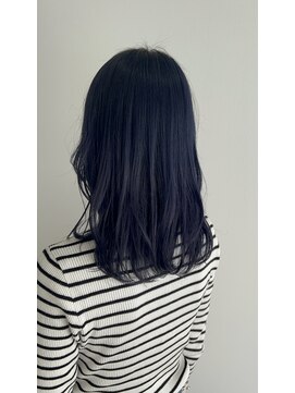 ヘアアンドメイク ムーア(Muuua) ブルーカラー