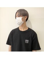 ニコフクオカヘアーメイク(NIKO Fukuoka Hair Make)&nbsp;「NIKO」ハイトーングレージュセンターパート