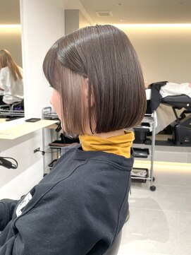 グラフ 蔵前(GRAFF) 切りっぱなしボブインナーカラーミニボブ