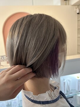 ビンナ(BINNA) ミルクティーベージュ×インナーカラー