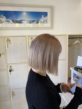 ヘアアートパーリオ 飾磨店(hair art PALIO) 大人気のハイトーンボブ（白髪が気になる方にもオススメ