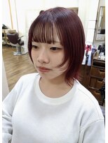 イタクラ 赤道店 (ITAKURA)&nbsp;ウルフヘア／顔周りレイヤー／カシスカラー／ワインレッド