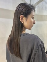 メイカ(MEIKA)&nbsp;”ナチュラルストレート×オリーブベージュ”