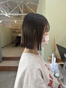 キュオンシア(CUEON. ciea) 切りっぱなし×透明感グレージュ