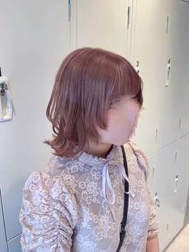 エレノア 新宿新南口(Eleanor) まろやかピンクベージュボブ