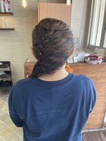 モアヘアー(MORE-HAIR)&nbsp;編み下ろしアレンジ