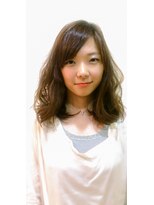 ヘアートランプ(hair trump)&nbsp;フェミニンセミロング◆華奢で儚いほつれ感◆