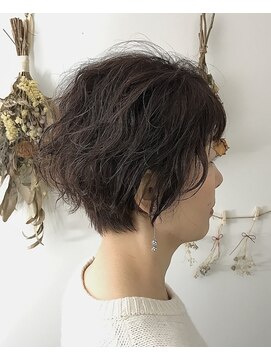 クリップス ヘアーサロン(Clips Hair salon) ミディアム×パーマ