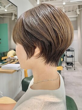 アーツ 茅ヶ崎(arts) シルキーベージュ/斜めバング/グレージュカラー/デザインカラー