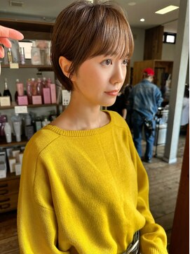 シー(The She's) 大人可愛いショートヘア