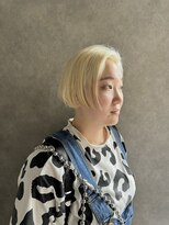 クス(KUsU)&nbsp;ホワイトブリーチ×ボブ